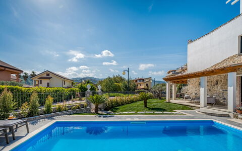 Villa Gallus 6: Piscina, Eco Hotel, Inmuebles, Recurso, Villa, Casa De Campo, Hacienda, Ciudad De Vacaciones