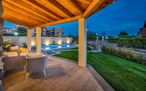 Villa Gallus 6: Arquitectura, Casa, Jardín, Recurso, Inmuebles, La Iluminación Del Paisaje, Paisajismo, Eco Hotel, Patio, Piscina