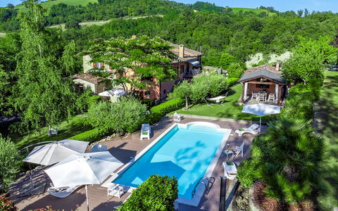 Villa Banci 8: Piscina, Barrio Residencial, Recurso, Inmuebles, Jardín, Hacienda, Eco Hotel, Villa, Paisajismo, Yarda