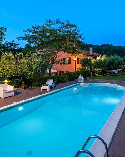 Villa Banci 8: Piscina, Azul, Recurso, Eco Hotel, Thermae, Mueble Para Exteriores, Ocio, Hacienda, Inmuebles, Hotel