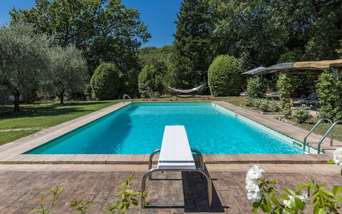 Casale le Querce di Cetona 8: Piscina, Recurso, Mueble Para Exteriores, Ocio, Sombra, Fuente De Agua, Jardín, Thermae, Inmuebles, Eco Hotel