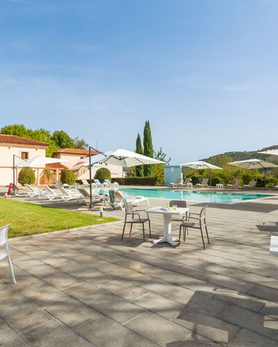 Tenuta Esdra 20: Recurso, Ciudad De Vacaciones, Piscina, Villa