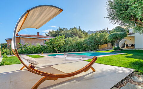 Villa la Marina 5+1: Sombra, Ocio, Mueble Para Exteriores, Jardín, Eco Hotel, Césped, Paisajismo, Hacienda, Villa, Recurso