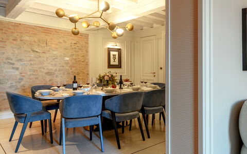Santa Maria Maddalena 10: Mueble, Diseño De Interiores, Piso, Pared, Silla, Comedor, Mesa, Madera, Cocina Y Comedor Mesa, Lámpara