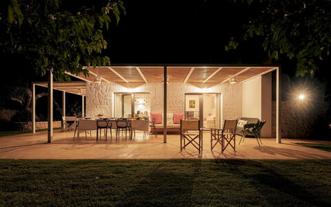 Borgo Dell'Agrumeto 8: Mueble, Silla, Jardín, Mueble Para Exteriores, Patio Interior, Sombra, Mesa Al Aire Libre, Estructura Al Aire Libre, Edificios Del Jardín, Yarda