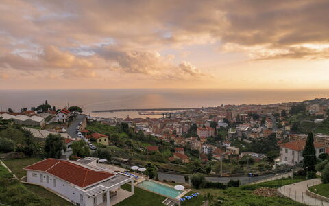 Villa Gioia 8: Barrio Residencial, Techo, By, Horizonte, Casa, Paisaje, Casa, Asentamientos Humanos, Suburbio, Mar