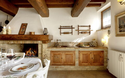 Casatorre 6+2: Diseño De Interiores, Madera, Mueble, Piso, Techo, Cocina, Habitación, Encendiendo, Casa, Suelo