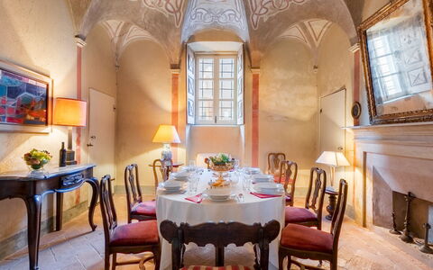 Palazzo Pozzo Bonelli 14: Mueble, Diseño De Interiores, Techo, Mesa, Silla, Encendiendo, Piso, Comedor, Habitación, Lámpara