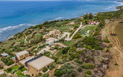 Villa Mulberry 10: Costa, Cuerpo De Agua, Costeras Y Los Accidentes Geográficos Oceánico, Vista Panorámica, Mar, Paisaje, Paisaje Natural, Fotografía Aérea, Barrio Residencial