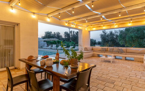 Villa Puspo 8: Mueble, Mueble Para Exteriores, Piso, Silla, Mesa, Suelo, Piscina, Recurso, Sombra, Mesa Al Aire Libre