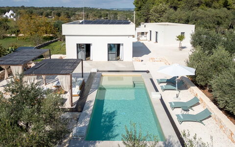 Kapoka 6: Piscina, Casa, Recurso, Inmuebles, Sunlounger, Villa, Eco Hotel, Mueble Para Exteriores, Estructura Al Aire Libre, Patio