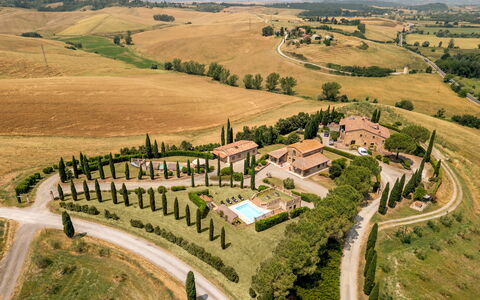 Casale Fienile 8: Plantación, Inmuebles, Jardín, Paisajismo, Parque, Mansión, Villa, Casa De Campo, Cobertura