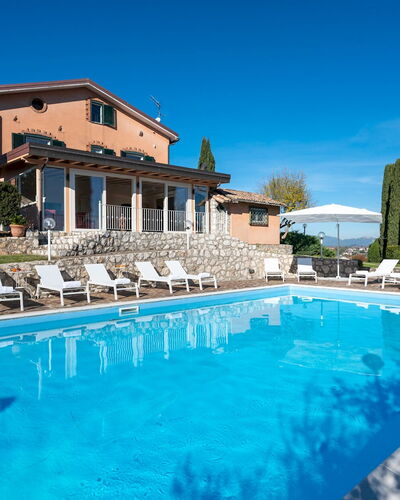 Tenuta Cavi 10: Piscina, Casa, Recurso, Inmuebles, Villa, Mueble Para Exteriores, Hotel, Eco Hotel, Ciudad De Vacaciones, Sunlounger