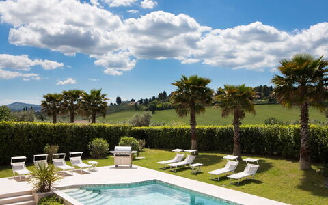 Villa Mandara 8+2: Piscina, Mueble Para Exteriores, Recurso, Sunlounger, El Terreno Del Lote, Césped, Jardín, Eco Hotel, Paisajismo, Sombra