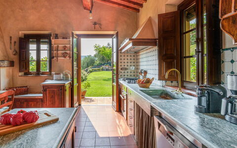 Villa Jasmine 8: Casa, Casa, Mueble, Cocina, Jardín, Casa De Campo, Inmuebles, Cabaña, Silla, Patio Interior