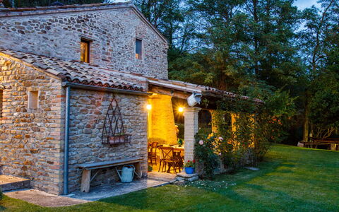 Casalina 8: Madera, Casa, Casa, Cabaña, Puerta, Casa De Campo, Jardín, Inmuebles, Patio Interior
