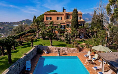 Villa la Cicaliera 10: Azul, Barrio Residencial, Piscina, Recurso, Asentamientos Humanos, Inmuebles, Eco Hotel, Hacienda, Villa