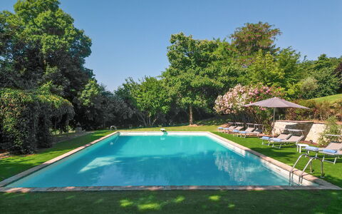 Dolce Collina 10: Piscina, Azul, Árbol, Recurso, Jardín, Sombra, Ocio, Eco Hotel, Inmuebles, Paisajismo