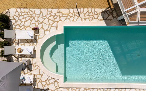 Villa dei Sospiri 4: Piscina, Azul, Mueble Para Exteriores, Recurso, Material Compuesto, Eco Hotel, Sunlounger, Hotel, Loseta, Thermae