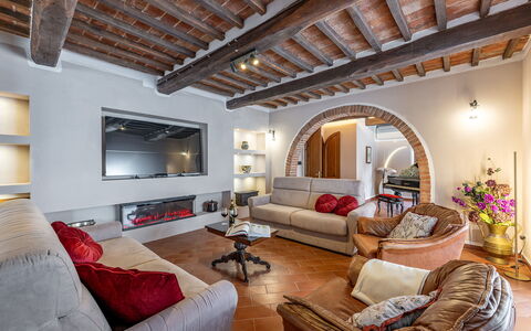 La Burraia 18: Mueble, Diseño De Interiores, Pared, Piso, Sofá, Techo, Madera, Suelo, Habitación, Sala