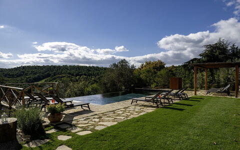 I Tramonti 10+2: Piscina, Mueble Para Exteriores, Ocio, Sombra, Jardín, Sunlounger, Paisajismo, Silla, Losa, Patio Interior