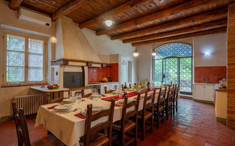 Sangiovese 14: Mueble, Diseño De Interiores, Techo, Mesa, Piso, Cocina Y Comedor Mesa, Comedor, Silla, Encendiendo, Habitación