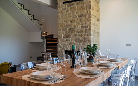 Villa Mamon 6+2: Mueble, Diseño De Interiores, Piso, Madera, Silla, Mesa, Cocina Y Comedor Mesa, Suelo, Encendiendo, Comedor