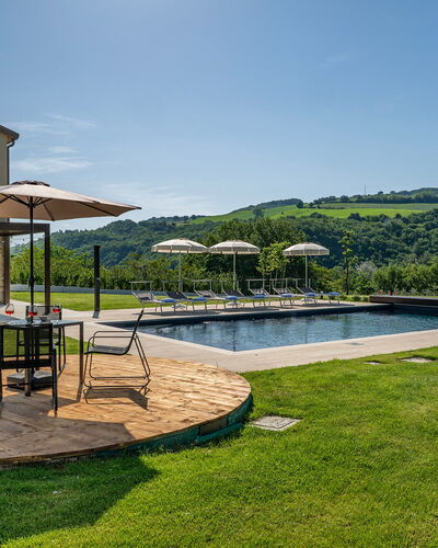 Villa Mamon 6+2: Piscina, Mueble Para Exteriores, Mesa Al Aire Libre, Jardín, Recurso, Eco Hotel, Paisajismo, Césped, Casa De Campo, Inmuebles