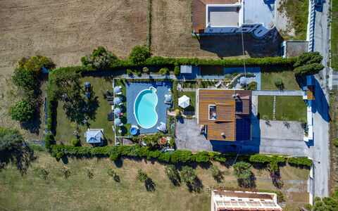 Villa Alma 8+2: Piscina, Mueble Para Exteriores, Recurso, Paraguas, Villa, Ciudad De Vacaciones, Sunlounger, Fotografía Aérea, Eco Hotel, Hotel