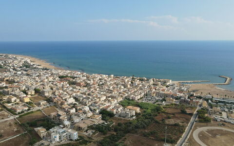 Villa Patrizia: Cielo, Tiempo De Día, Horizonte, Costa, Mar, Costeras Y Los Accidentes Geográficos Oceánico, Oceano, Apuntalar, Fotografía Aérea, Playa