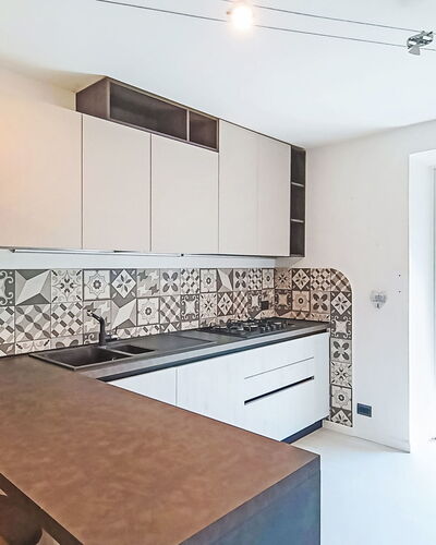 Federica: Piso, Cocina, Diseño De Interiores, Pared, Madera, Suelo, Mostrador, Techo, Habitación, Casa