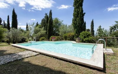 Vittoria: Piscina, Propiedad, Bienes Raíces, Casa, Agua, Inmuebles, Ocio, Villa, Vacaciones, Casa