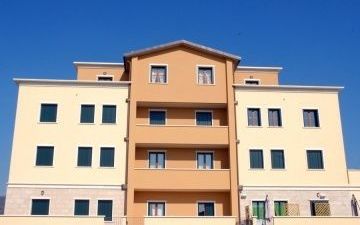 Cuatro apartamentos con vista panorámica, elegantemente amuebladas y equipadas con todas las comodidades.