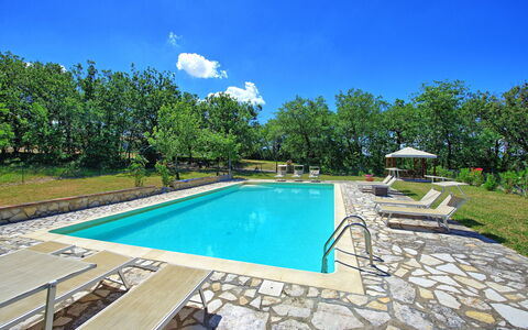 San Donato: Propiedad, Piscina, Bienes Raíces, Inmuebles, Casa, Casa, Edificio, Vacaciones, Ocio, Villa