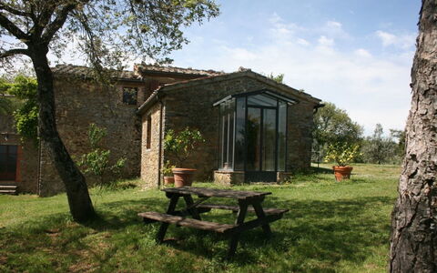 Agriturismo Bevignano: Propiedad, Casa, Árbol, Cabaña, Edificio, Área Rural, Hierba, Casa, Bienes Raíces, Paisaje