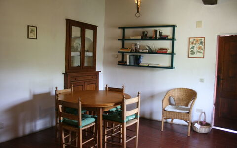 Agriturismo Bevignano: Habitación, Propiedad, Mueble, Edificio, Comedor, Diseño De Interiores, Casa, Mesa, Suelo, Bienes Raíces