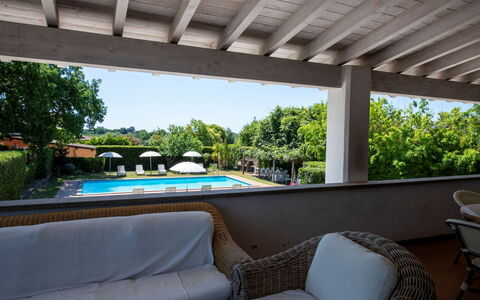 Casa Grion: Piscina, Casa, Cabaña, Inmuebles, Casa De Campo, Jardín, Villa, Hacienda, Yarda, Paisajismo