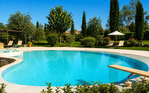 Pieve di Sant Ippolito: Jardín, Cabaña, Casa De Campo, Sombra, Paisajismo, Inmuebles, Yarda, Patio Interior, Pared De Piedra, Hacienda