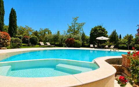 Pieve di Sant Ippolito: Colina, Piscina, Cordillera, Mueble Para Exteriores, Eco Hotel, Losa, Recurso, Cresta, Paisajismo, Zona Tropical