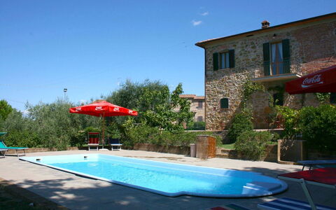 Casa Felice: Agua, Cielo, Planta, Edificio, Ventana, Piscina, Azul, Azur, Árbol, Sombra