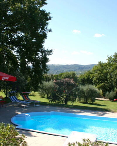 Casa Felice: Agua, Planta, Cielo, Propiedad, Piscina, Nube, Árbol, Sombra, Mueble Para Exteriores, Hierba