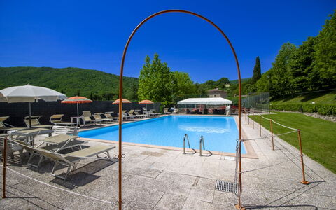 Casale Aiola: Piscina, Ocio, Recurso, Ciudad De Vacaciones, Thermae, Eco Hotel, Hotel