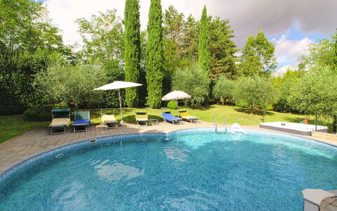 Villino Alba: Piscina, Azul, Recurso, Mueble Para Exteriores, Ocio, Thermae, Eco Hotel, Sombra, Sunlounger, Paisajismo