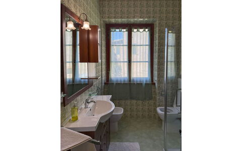 Villa Verniana: Diseño De Interiores, Arreglo De Tubería, Lavabo Del Baño, Piso, Suelo, Lavabo, Baño, Plomería, Grifo, Habitación