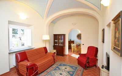 Dante 2: Habitación, Propiedad, Mueble, Edificio, Diseño De Interiores, Sala, Bienes Raíces, Casa, Arquitectura, Techo