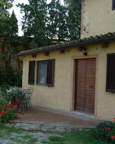 Apartment 1906