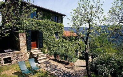 Farmhouse with shared swimmingpool Tuscany
