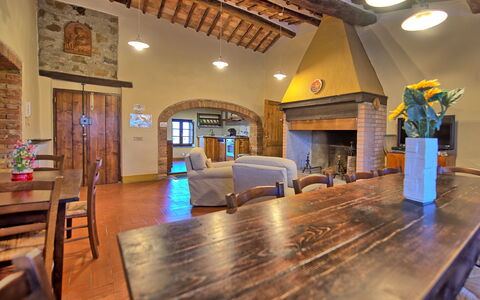 Cerretalta: Propiedad, Edificio, Habitación, Diseño De Interiores, Bienes Raíces, Vestíbulo, Inmuebles, Suelo, Casa, Casa