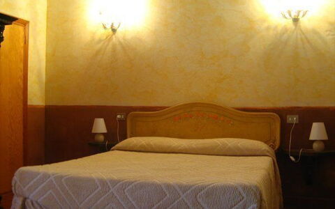 Alojamiento:&nbsp;Gaia Bedroom