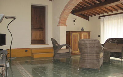 Casa Girasole - living room